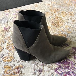 8.5M Crown Vintage Olive shortie boots